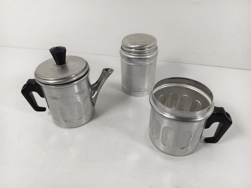 cafetera pequeña napoles italia aluminio 14-17.3x12x6.5 1u